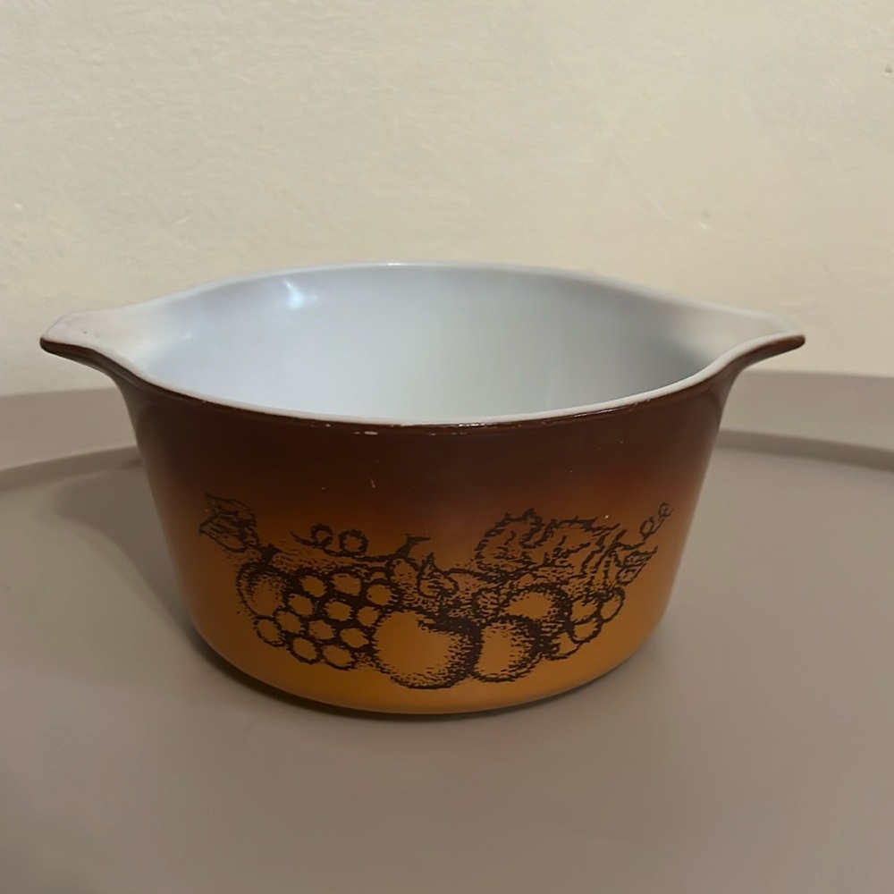 PYREX 473 1qt old orchard baking
